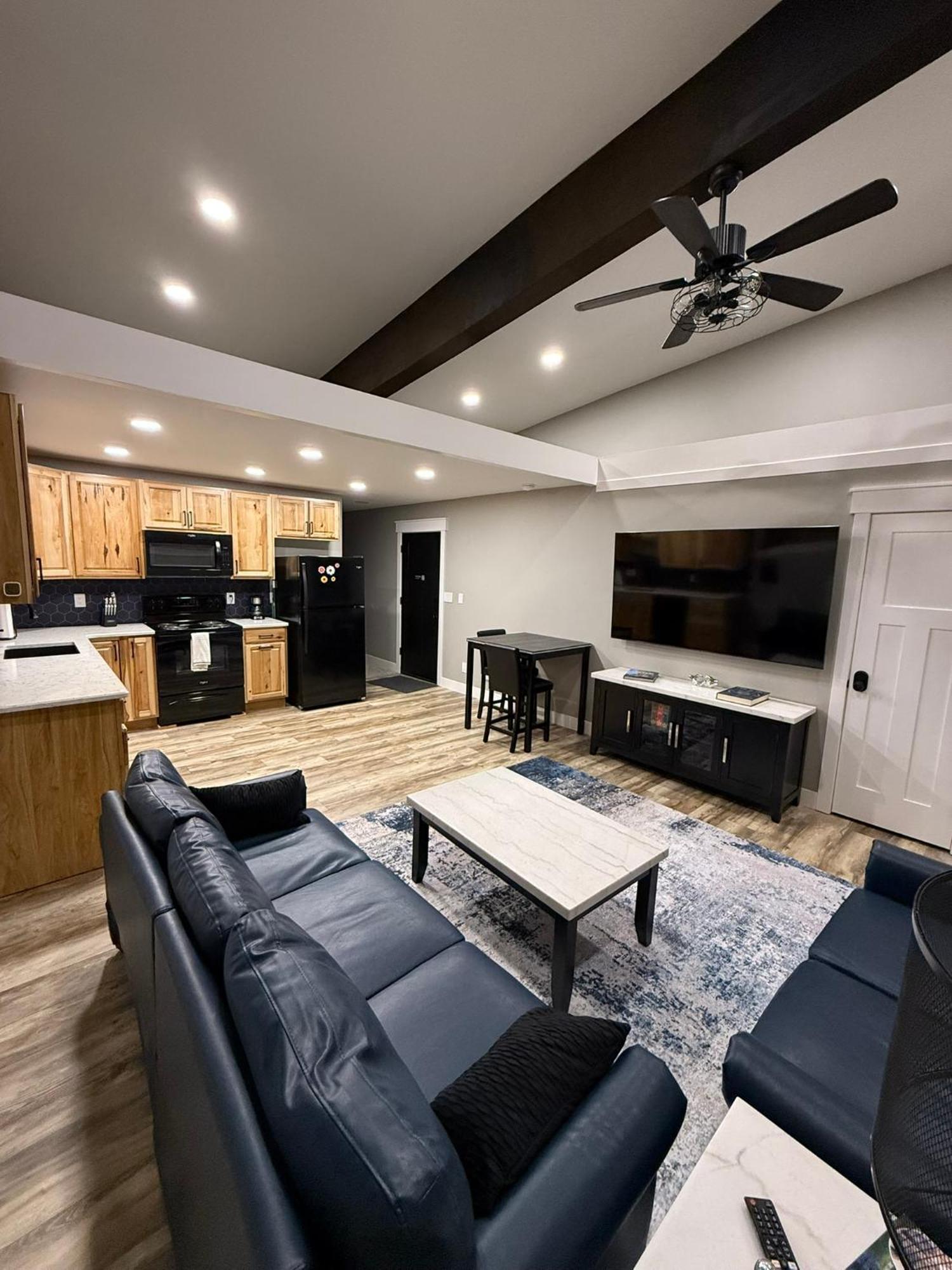 Iona Mercantile Bnb Rigby 外观 照片